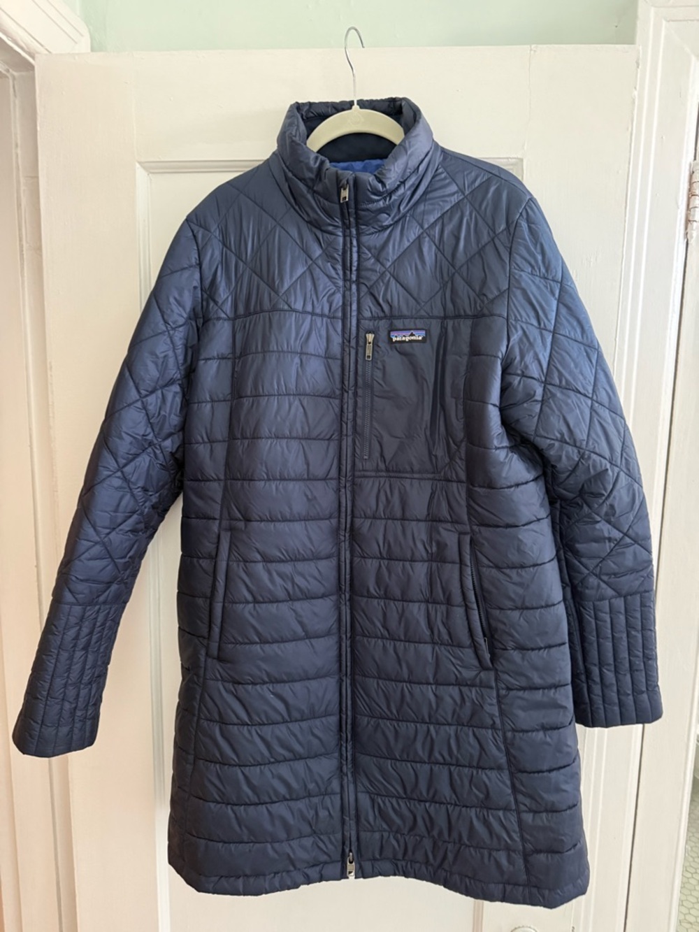 Patagonia Radalie Women's Navy Quilted Long Puffer Coat XL - Picture 2 of 14